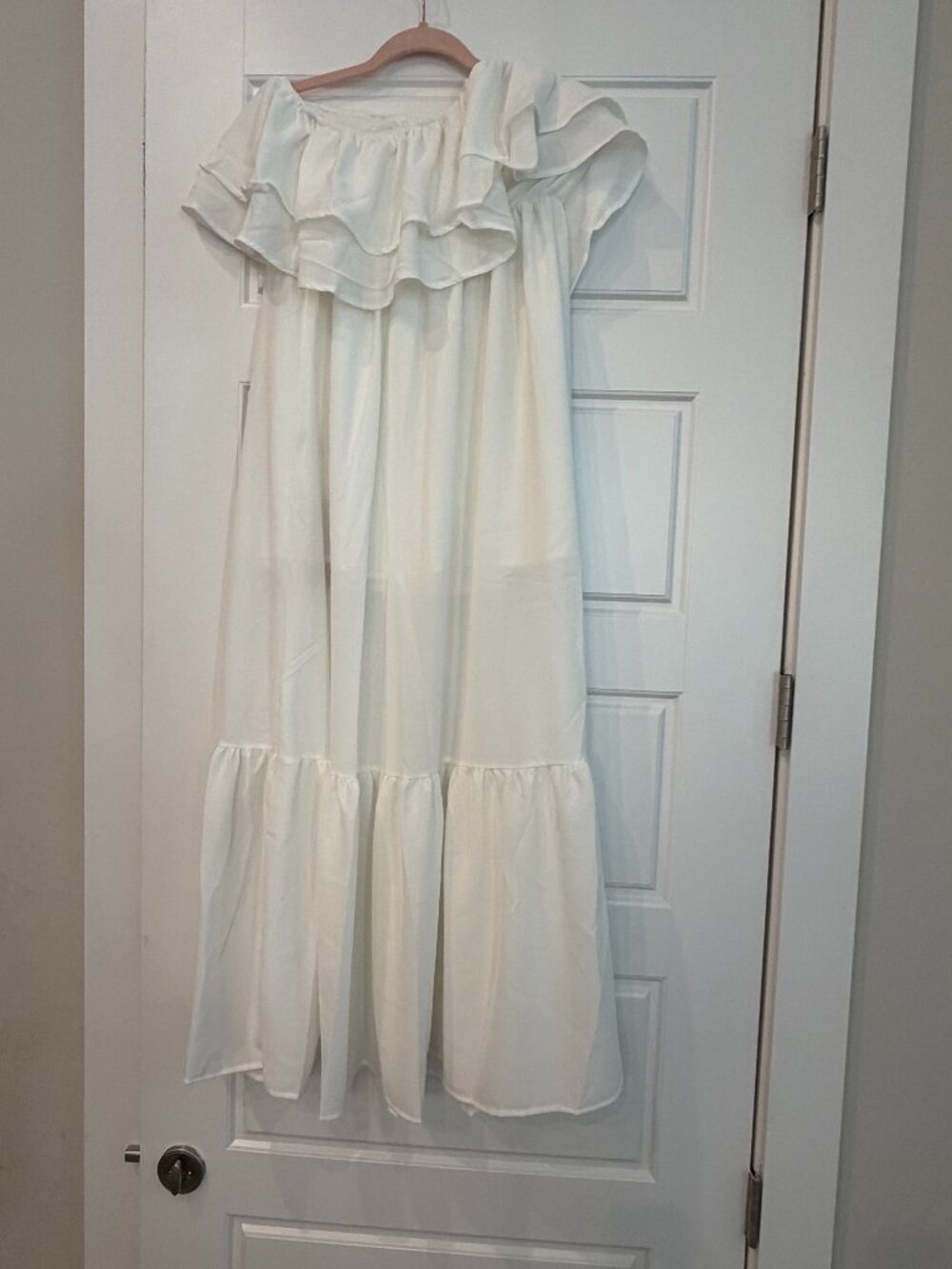 White Ruffle Off Shoulder Tiered Maxi Dress Flowy Resort Vacation (Large)
